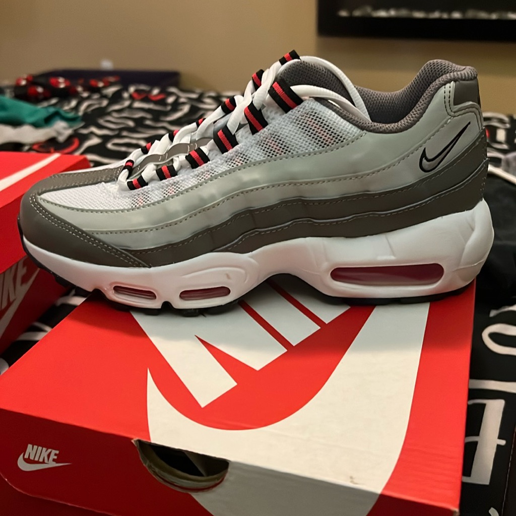 Brand New In The Box Nike Air Max 95 Recraft